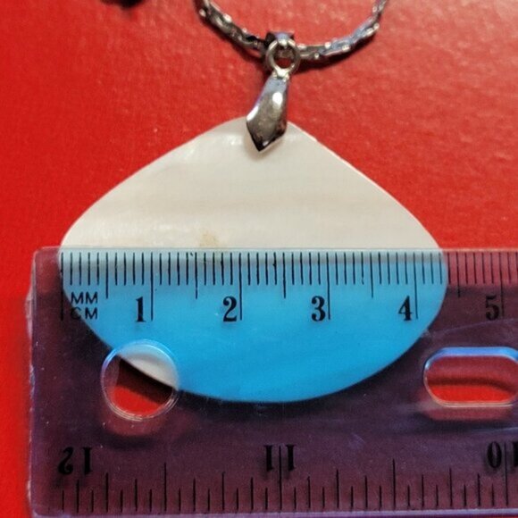 Genuine Abalone Shell Pendant Necklace Triangular Abalone Pendant Short Necklace - Picture 7 of 10